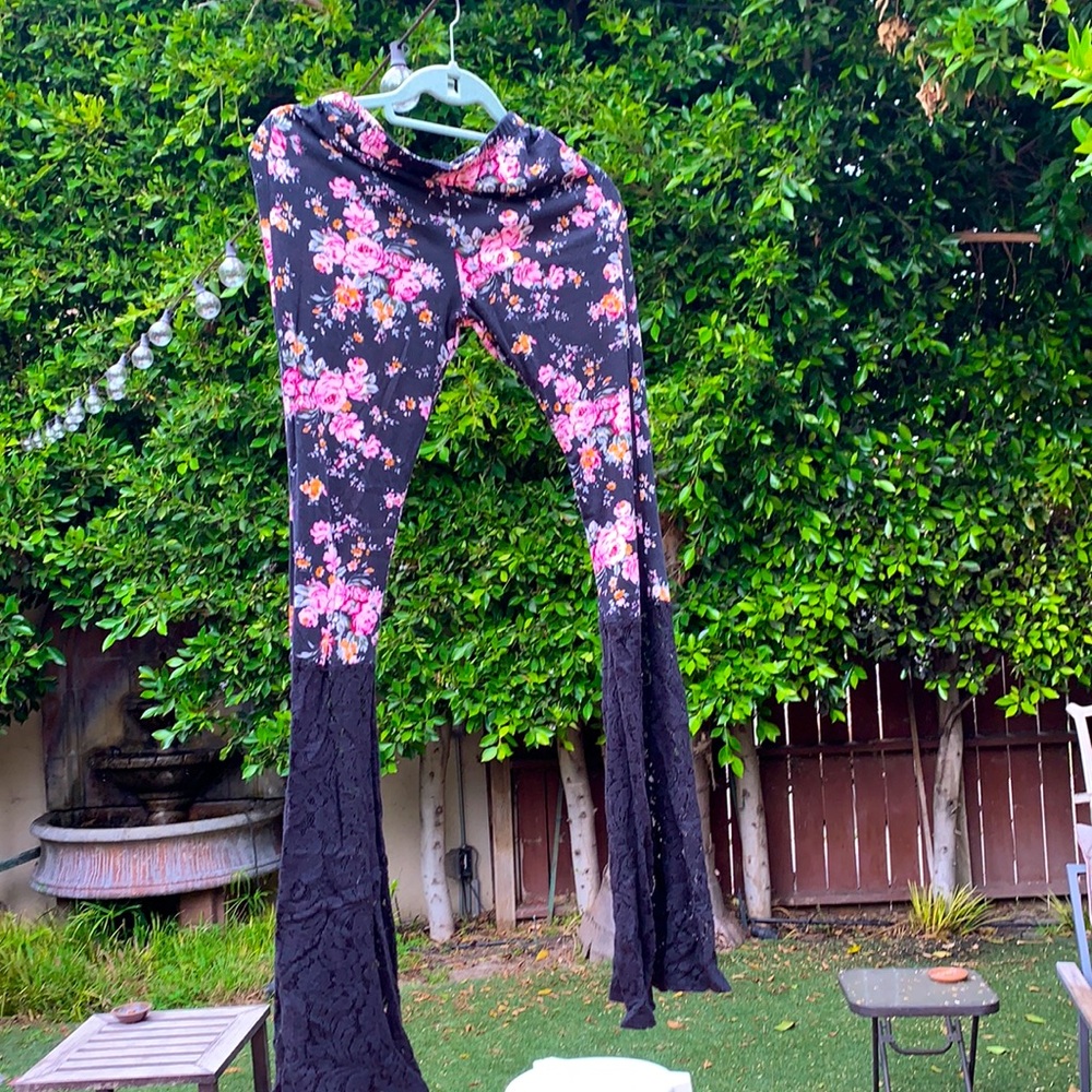 Flower bell bottomed pants